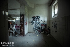 adolf-hitler-abandoned-hospital-urbex-30