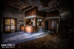 abandoned-urbex-hotel-europe-germany-reception-02