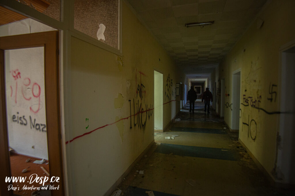 adolf-hitler-abandoned-hospital-urbex-20