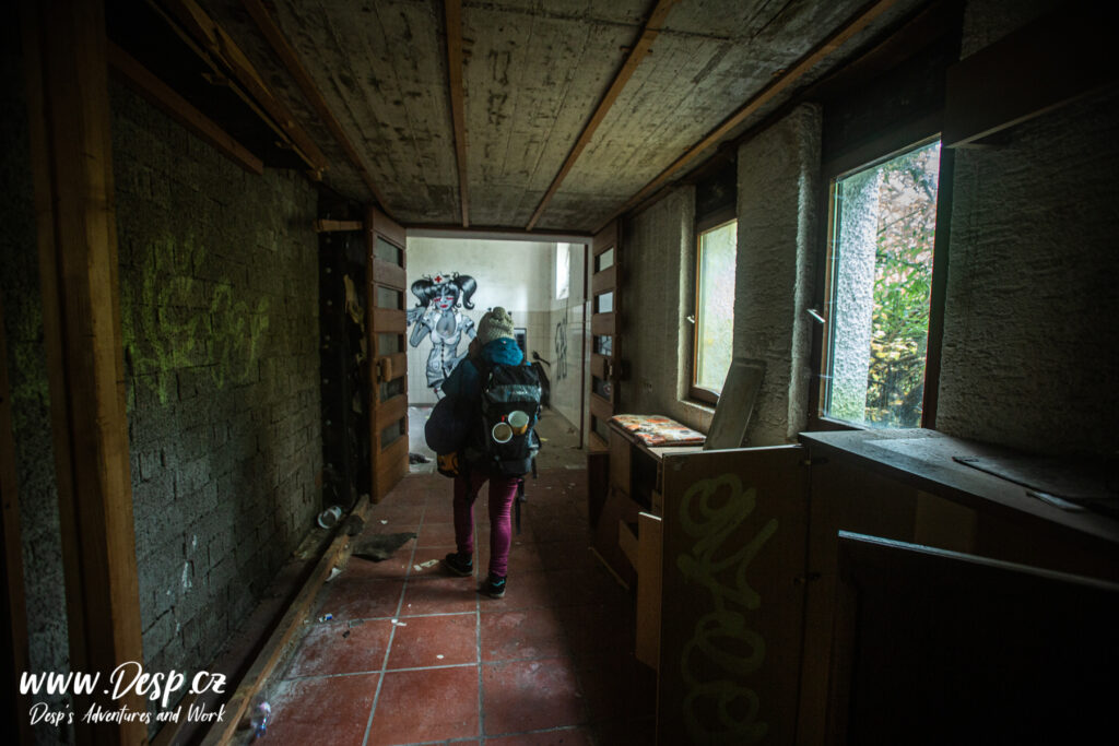 adolf-hitler-abandoned-hospital-urbex-29