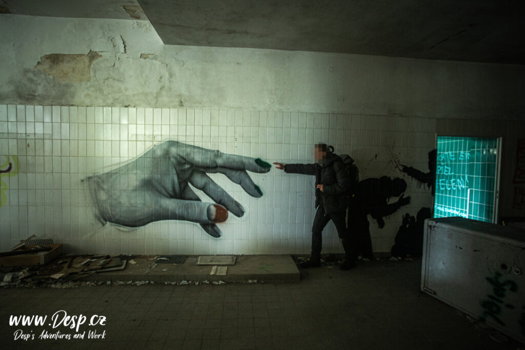 adolf-hitler-abandoned-hospital-urbex-36