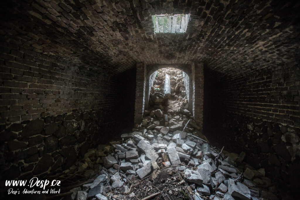 opustena-vila-pfaffenohof-litomerice-urbex-gabuv-dvur-sklepeni