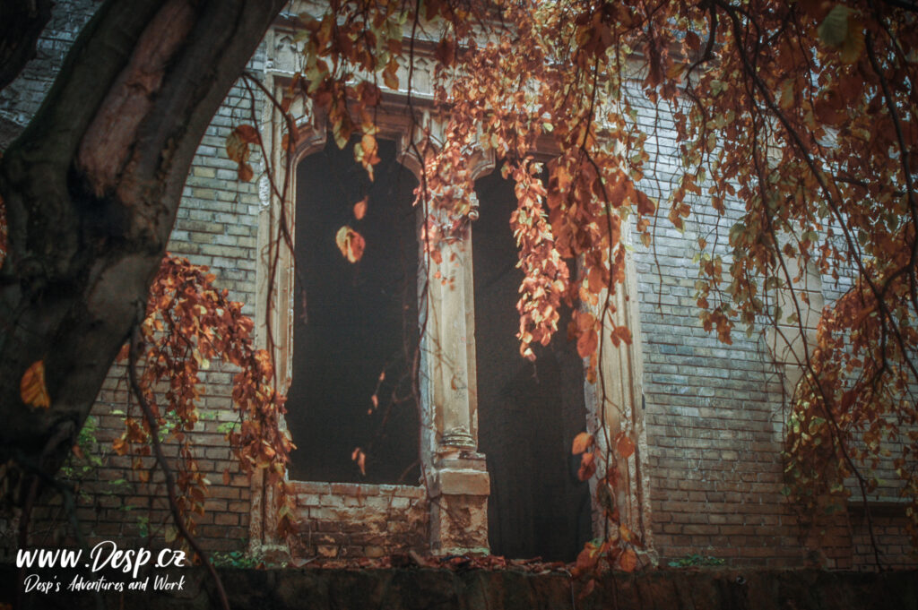 opustena-vila-pfaffenohof-litomerice-urbex-v-mlze-rok-2012-10