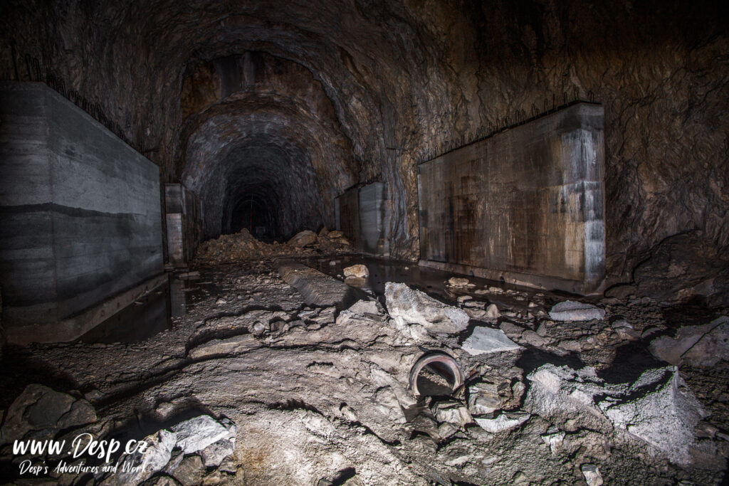 u-verlagerung-zement-underground-urbex-abandoned-factory-pipe